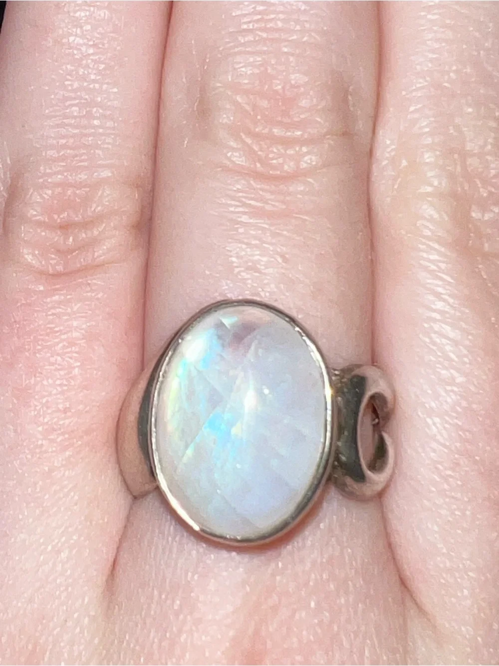 925 Sterling Silver Oval Rainbow Moonstone Ring with Leaf Vine Design Size 8.5